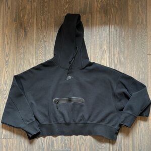Nike Sportwear Tech oversized cropped hoodie